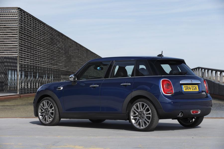  Mini Cooper D 5-Door 2014 года  (UK) (фото 10 из 68)